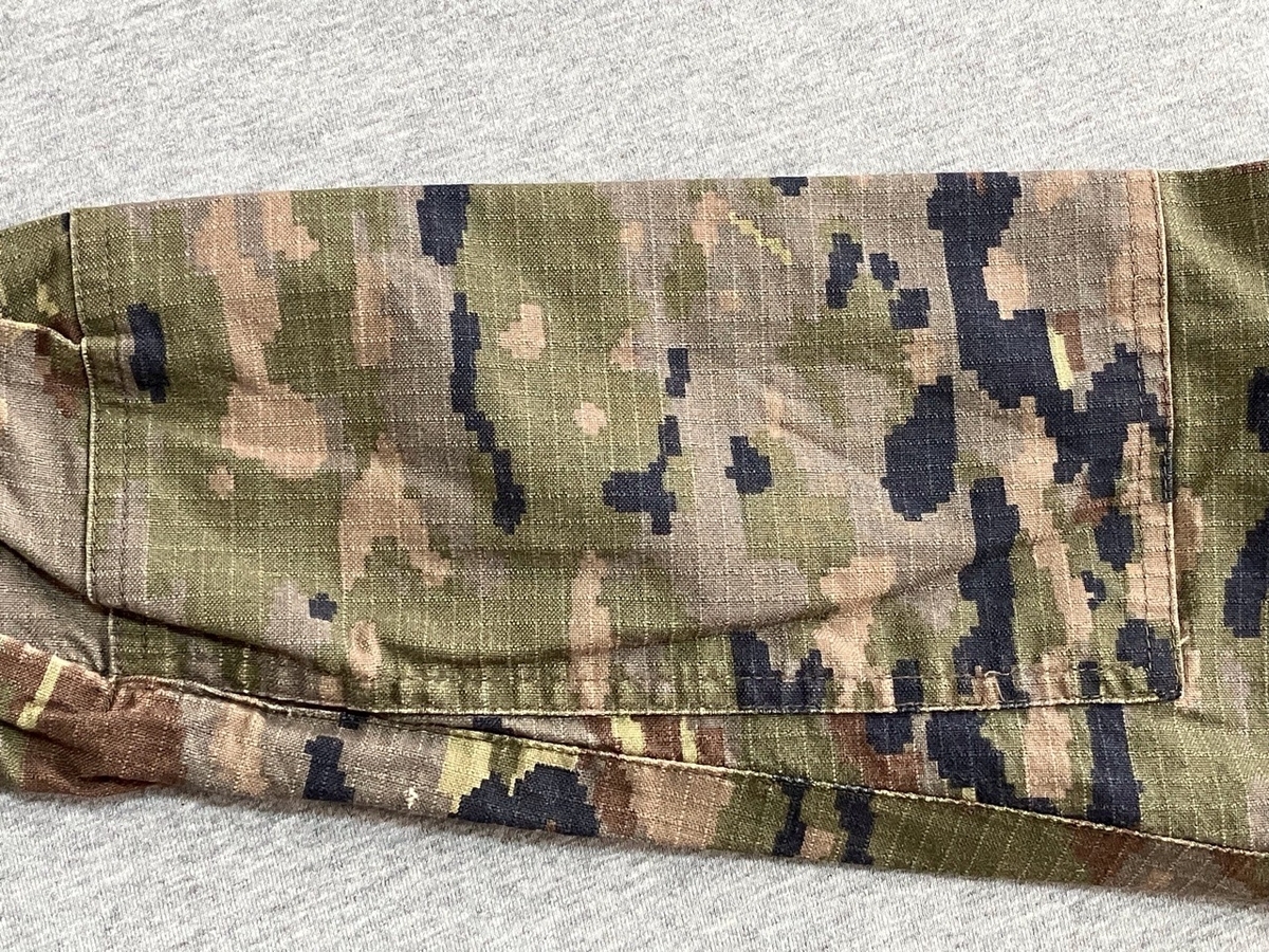 2010年代スペイン陸軍迷彩ユニフォーム（デジタルマルチカム）中古良品〜中古極上品