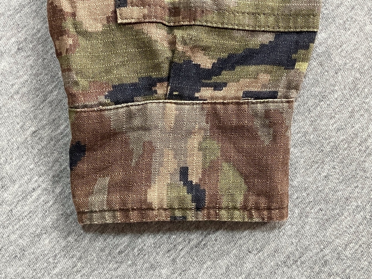 2010年代スペイン陸軍迷彩ユニフォーム（デジタルマルチカム）中古良品〜中古極上品