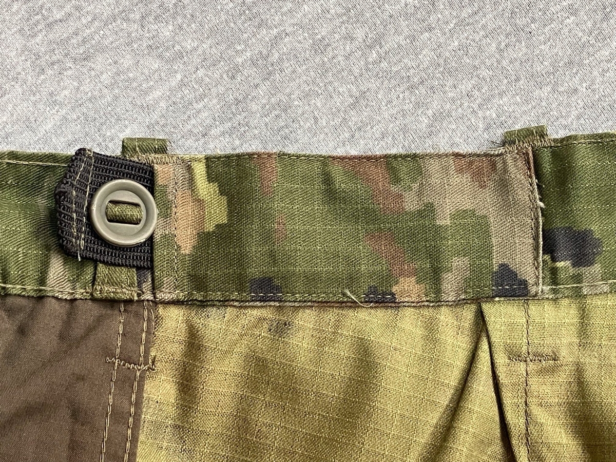 2010年代スペイン陸軍迷彩ユニフォーム（デジタルマルチカム）中古良品〜中古極上品