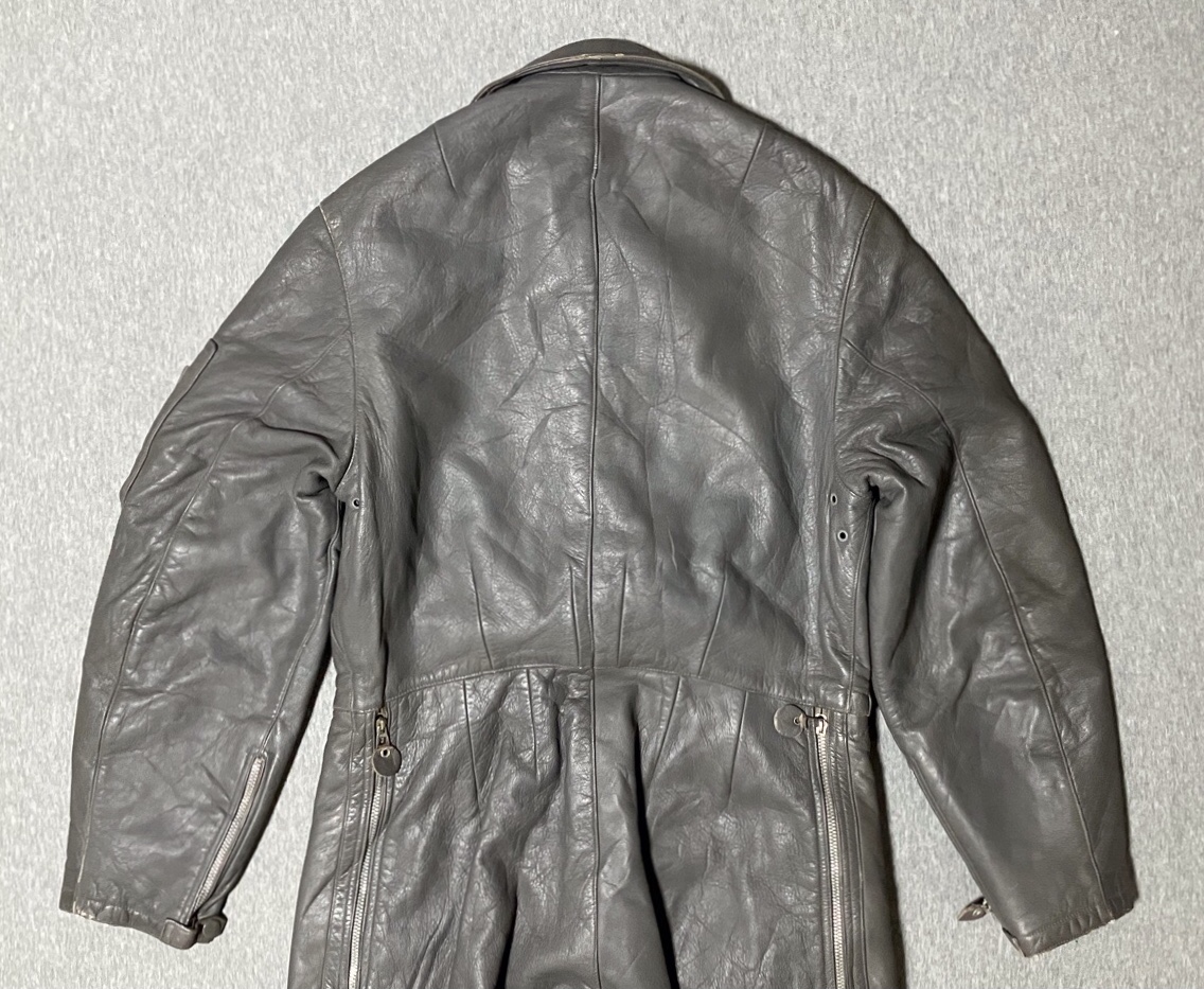 1970年代旧西ドイツ空軍レザーパイロットスーツ（フライトスーツ・グレイ）中古上品