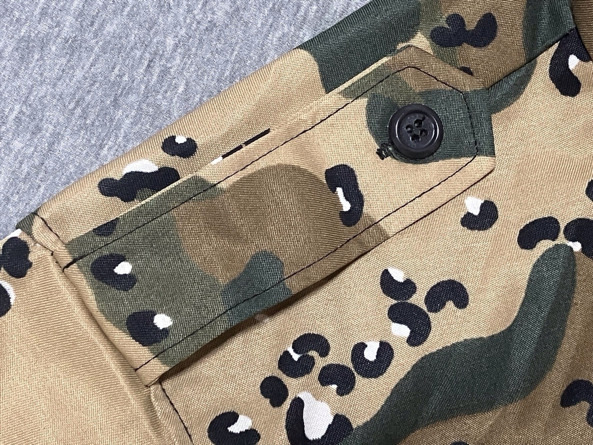 1990年代カザフスタン陸軍迷彩ユニフォーム（グリーンチョコチップ）モデル品デッドストック