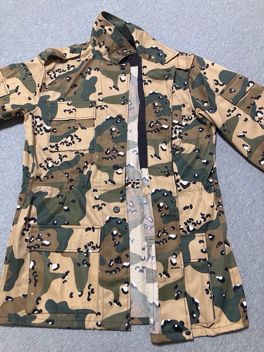 1990年代カザフスタン陸軍迷彩ユニフォーム（グリーンチョコチップ）モデル品デッドストック