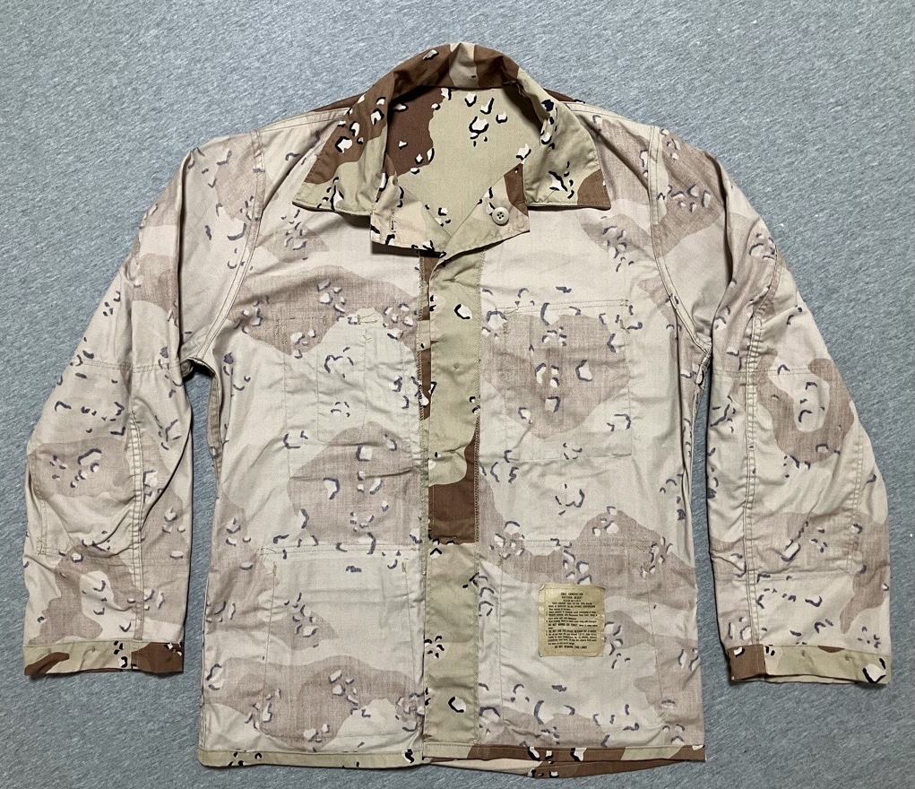 1980−1990年代アメリカ軍砂漠用迷彩ユニフォーム（チョコチップクッキーパターン）デッドストック