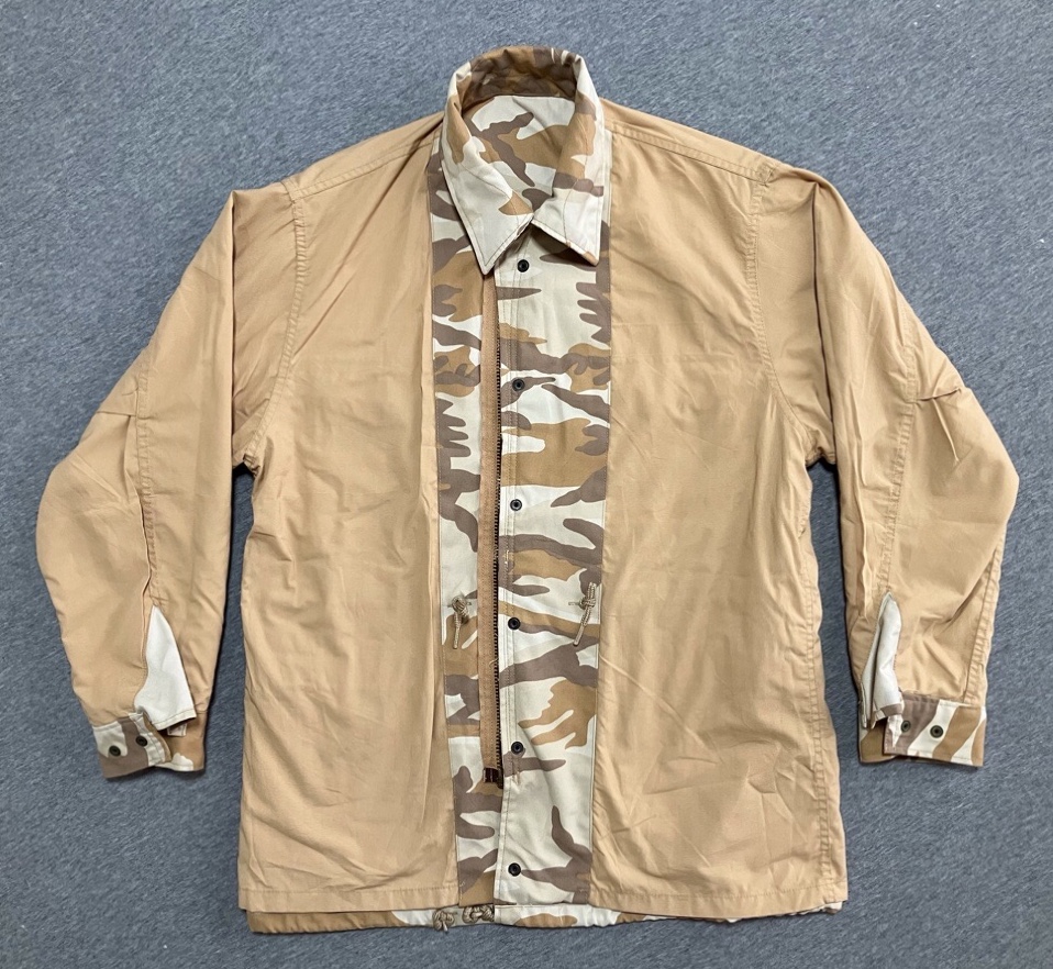 1990年代韓国軍砂漠用迷彩フィールドジャケット（パッチパッチ、タグなしモデル）中古極上品