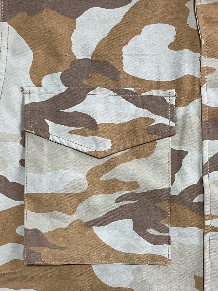 1990年代韓国軍砂漠用迷彩フィールドジャケット（パッチパッチ、タグなしモデル）中古極上品