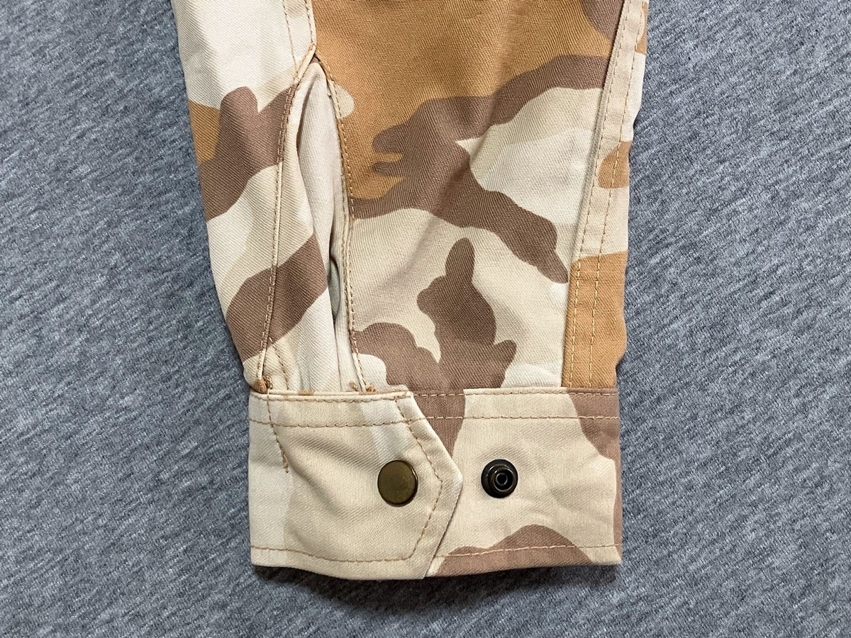 1990年代韓国軍砂漠用迷彩フィールドジャケット（パッチパッチ、タグなしモデル）中古極上品