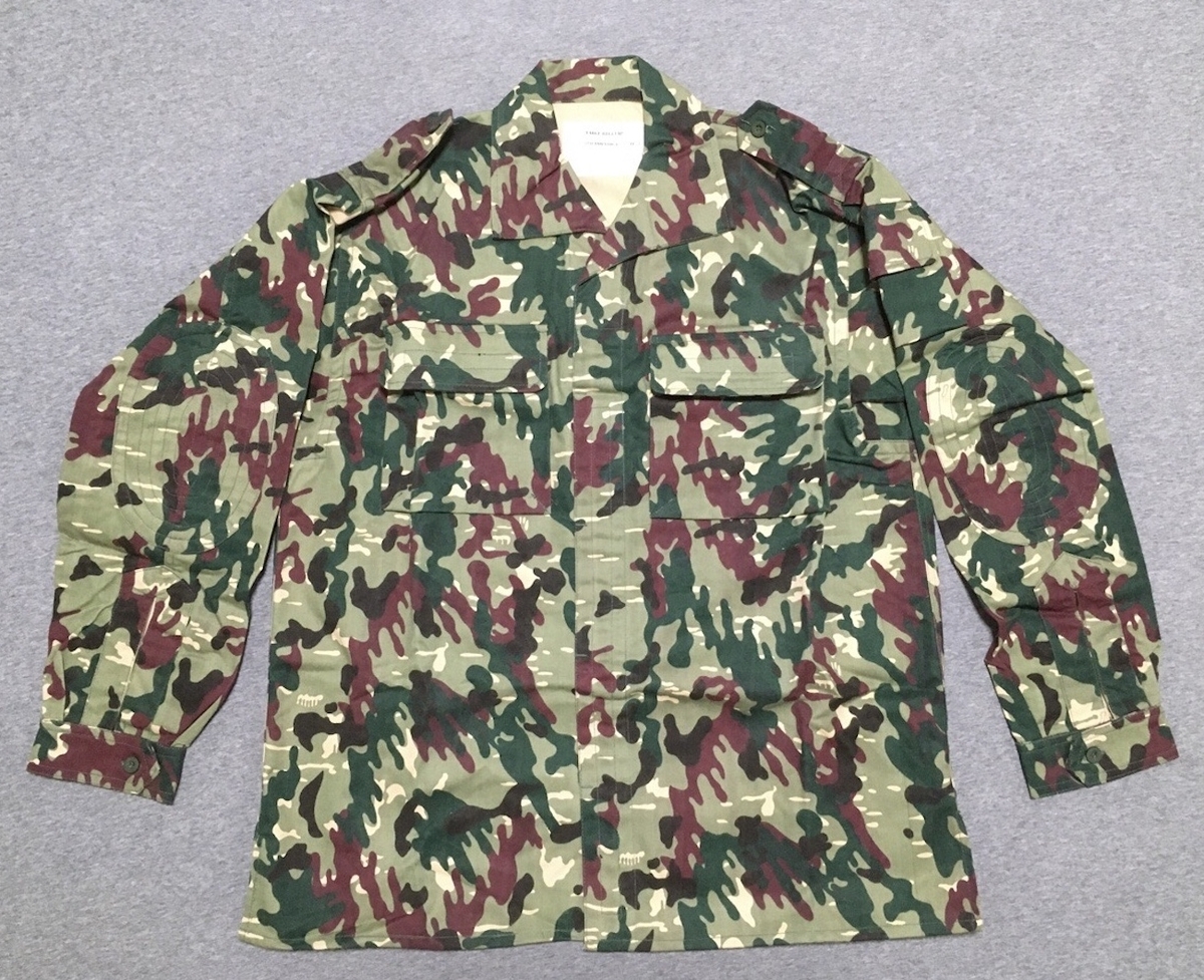 スペイン軍M09デジタル迷彩コンシャツ L 国旗章付 実物中古 wip_24040415_5.jpg