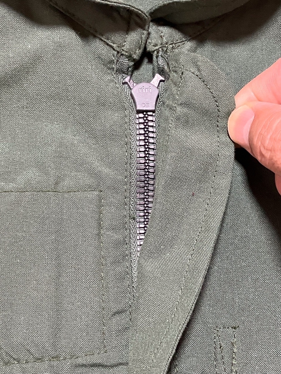 2010年代イギリス空軍エアクルーカバーオール（パイロットスーツスーツ・セージグリーン）デッドストック