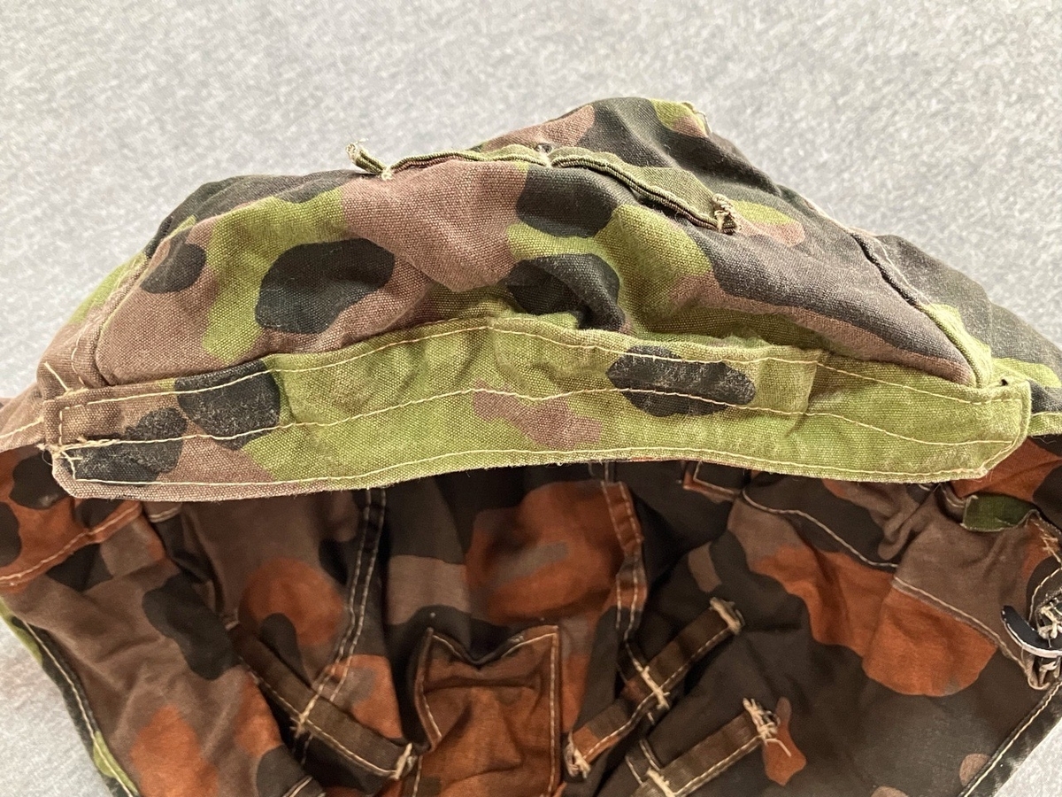 1940年代ドイツ武装親衛隊リバーシブル迷彩スモック（裁断ミスタイプ・アメリカ製モデル品・官給品に準じた細部再現・おまけ付き）