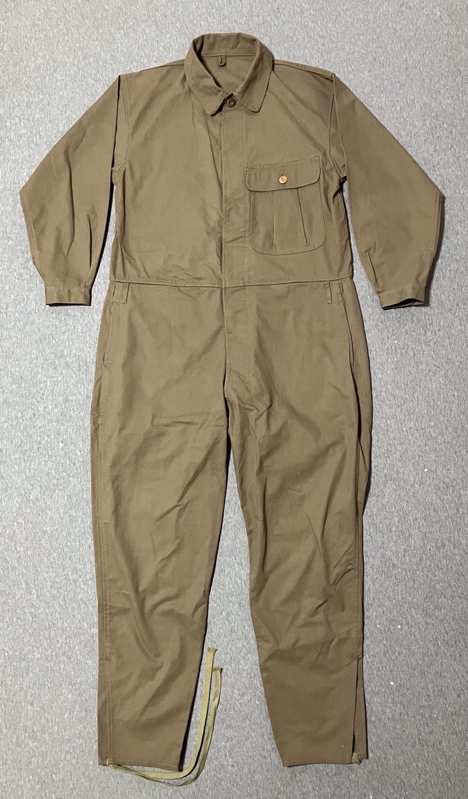 1940年代旧日本軍戦車兵用整備服(カーキ・カバーオール)デッドストック欠品あり