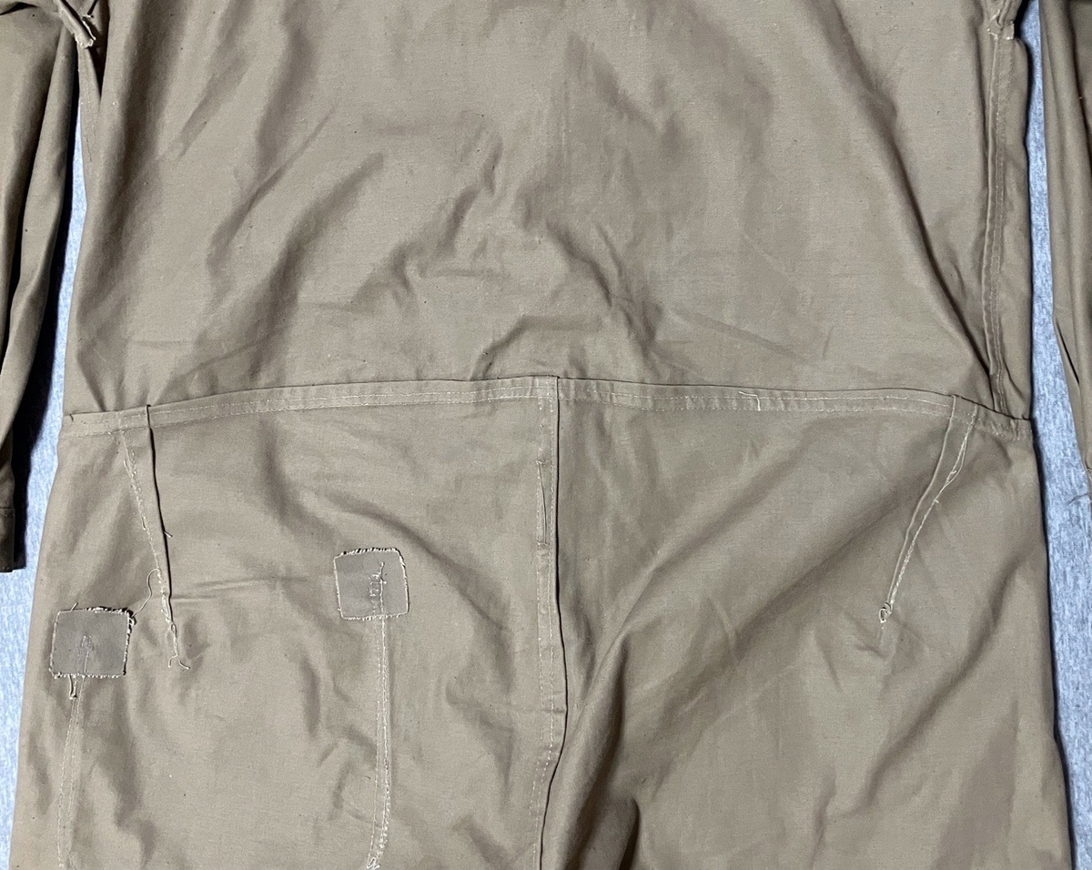 1940年代旧日本軍戦車兵用整備服(カーキ・カバーオール)デッドストック欠品あり