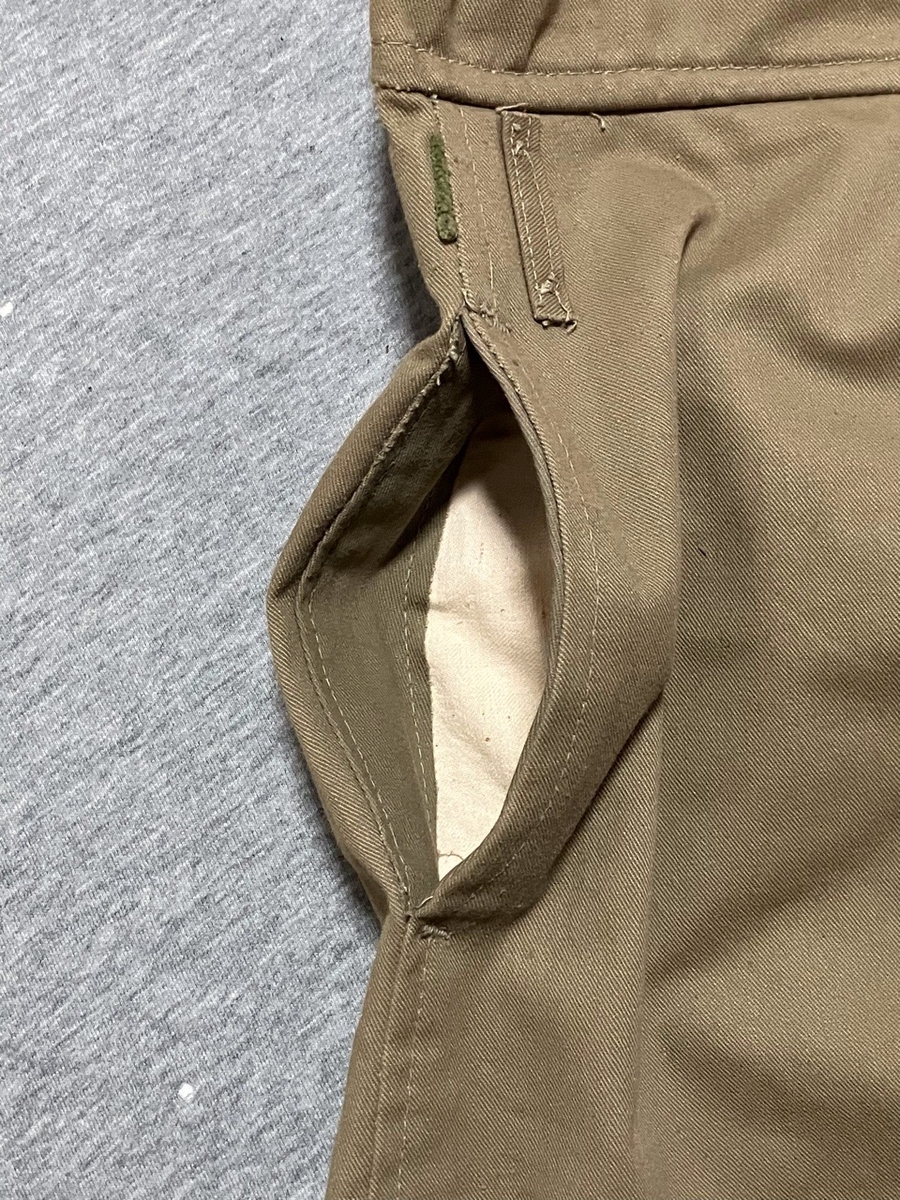 1940年代旧日本軍戦車兵用整備服(カーキ・カバーオール)デッドストック欠品あり