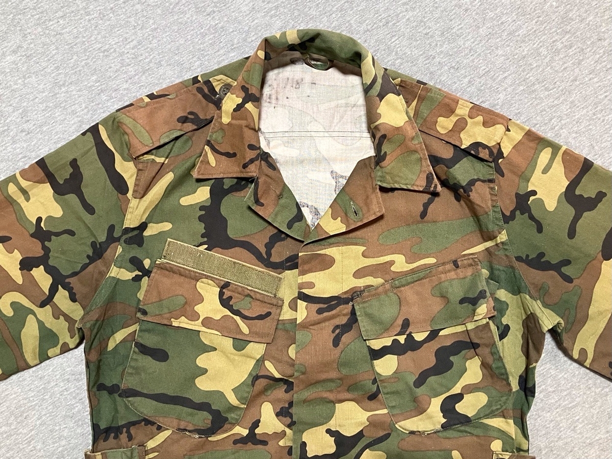 最初のモデルです！【シンガポールの軍服】陸軍迷彩ジャケット（リーフ