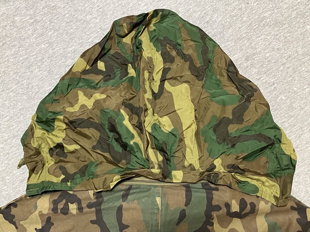1990年代スペイン陸軍迷彩フィールドジャケット（リーフパターン・ゴアテックス？）中古上品