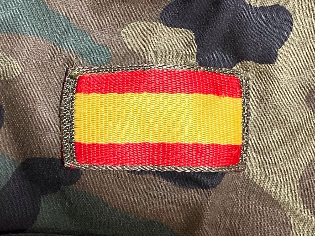 1990年代スペイン陸軍迷彩フィールドジャケット（リーフパターン・ゴアテックス？）中古上品
