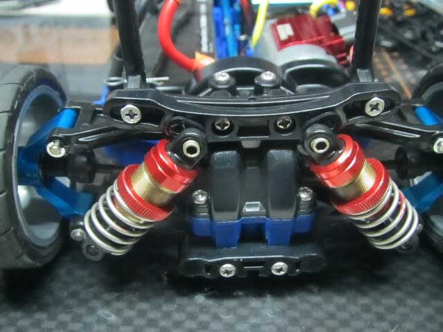 タミヤ TT-02とTA08の比較 その① - （兎）模型技術部