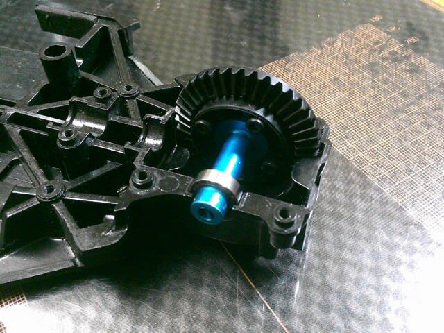 タミヤ TT-02 ロアデッキ交換 その② - （兎）模型技術部