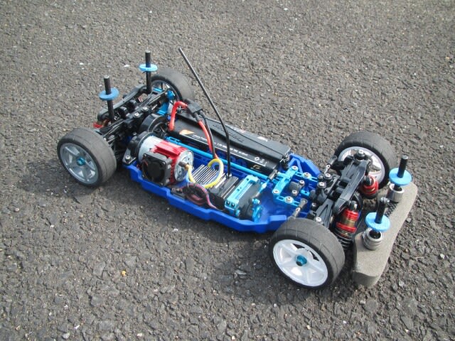 タミヤ TT-02とTA08の比較 その② - （兎）模型技術部