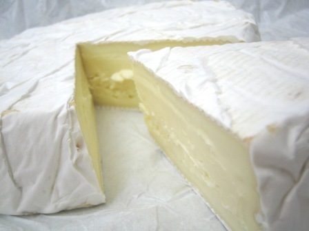 マリー アレルはカマンベールチーズの生みの親です あらぞらの発見