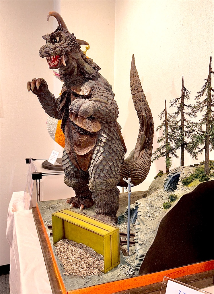 古谷敏 個展 ~ウルトラマンを描いた男~ - 長門GENESISの画像記録
