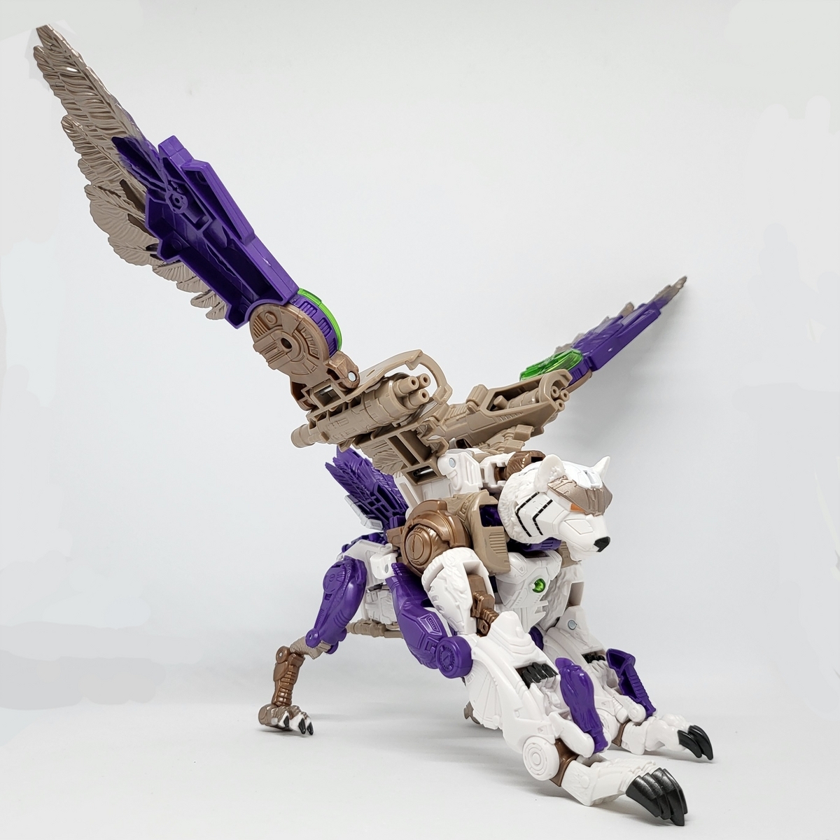 【新品】トランスフォーマー レガシー ユナイテッド　タイガーホーク Amazon.co.jp: トランスフォーマー レガシー ユナイテッド