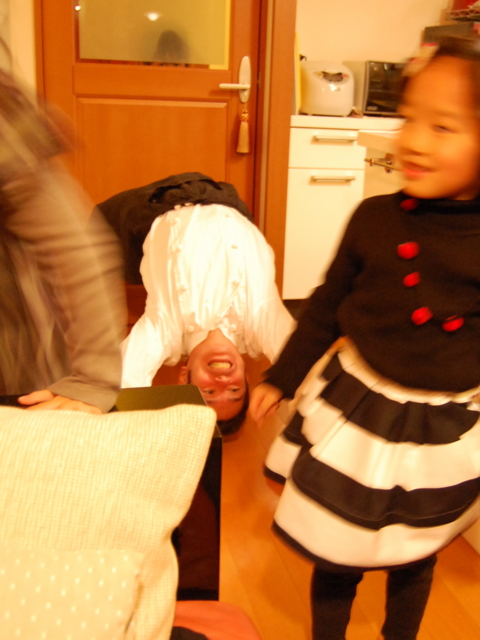 f:id:alittleact:20101114181227j:image