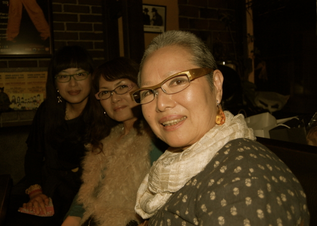 f:id:alittleact:20111118210334j:image