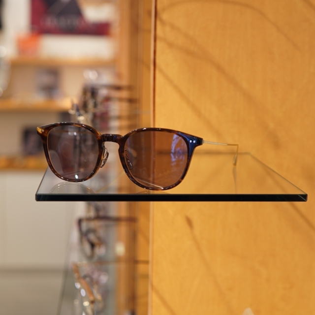 OLIVER PEOPLES　Zared　DM2