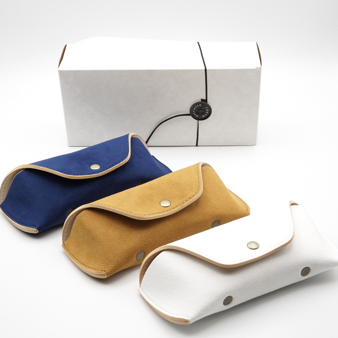 限定品】DIFFUSER TOKYO × MONOCLE コラボ （メガネケース）