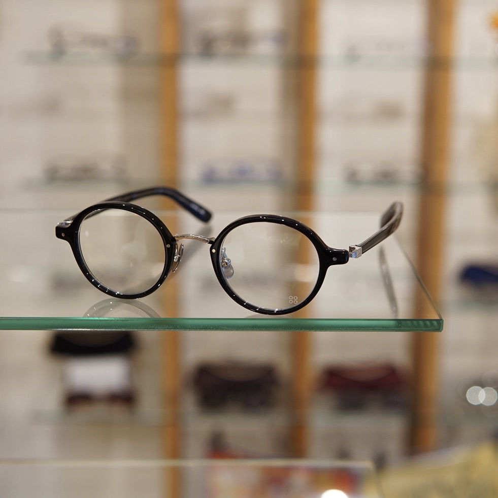 小ぶりなラウンドの新型。 - リトルアクトな日々