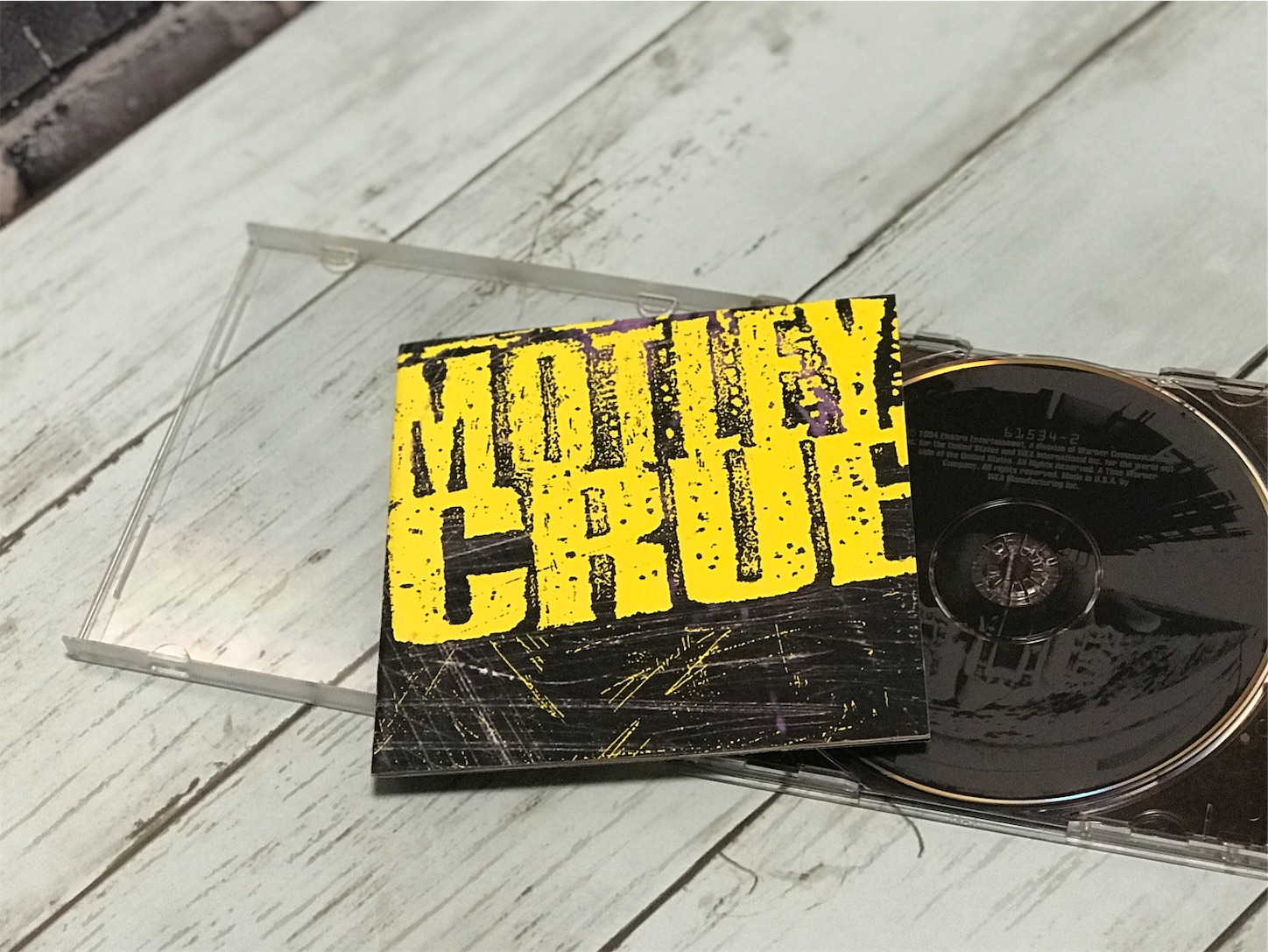 Motley Crue モトリークルー 1994年のバンド名をタイトルにした6thアルバム 60sec Stereo Motley Crue モトリークルー 1994年のバンド名をタイトルにした6thアルバム 60sec Stereo