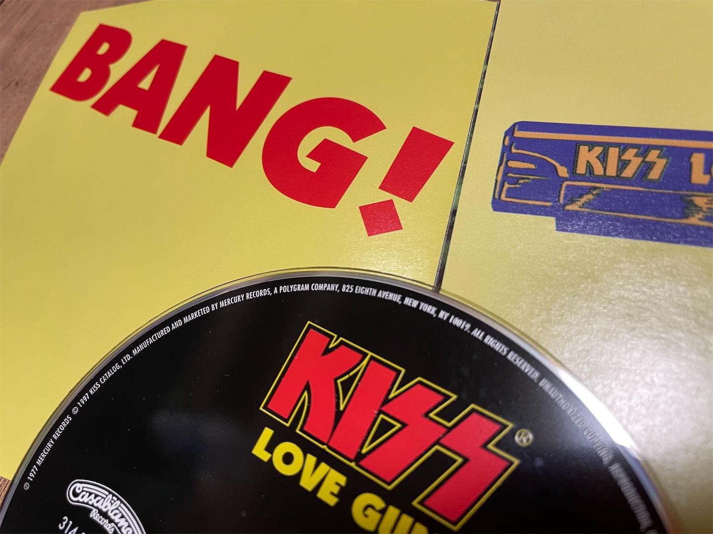 1977年 『ラヴ・ガン』Love Gun / キッス（KISS） - 60sec STEREo