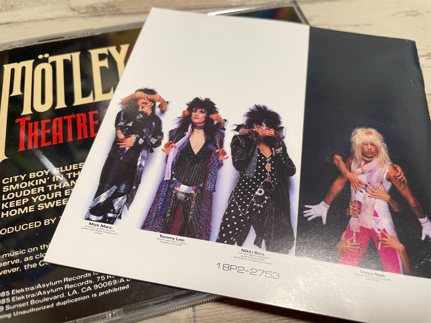シアター・オブ・ペイン[+6] Amazon.co.jp: シアター・オブ・ペイン: ミュージック