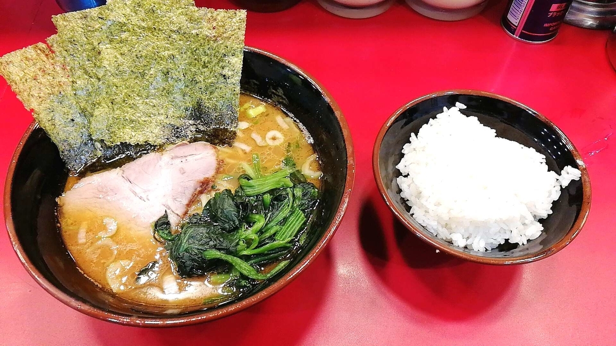 新橋の家系ラーメン谷瀬家は終日ライス無料でコスパ抜群！