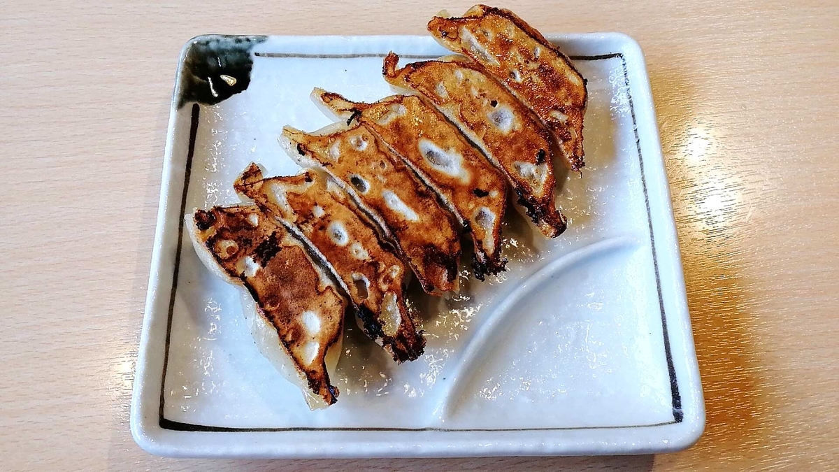 麺家くさびの餃子がジューシーで最高！