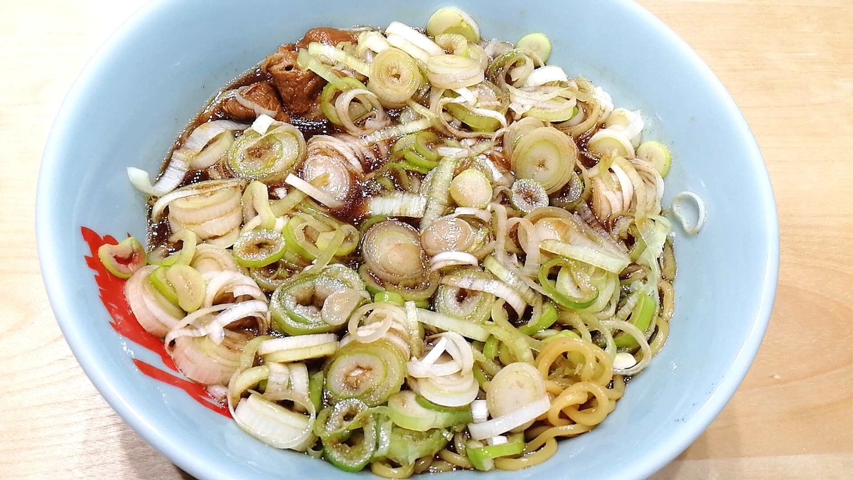 自宅で末廣ラーメンネギマシマシ!