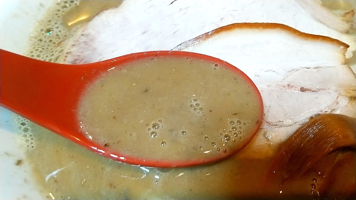 長尾中華そばの「ごぐにぼ」のドロドロスープ！