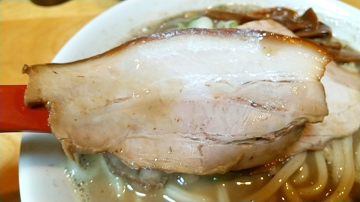 長尾中華そば、柔らかトロトロバラチャーシュー