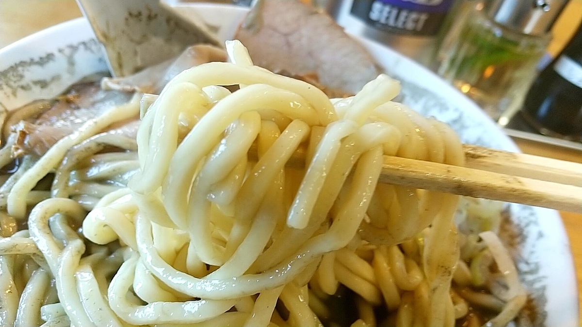 ひらこ屋の麺リフト