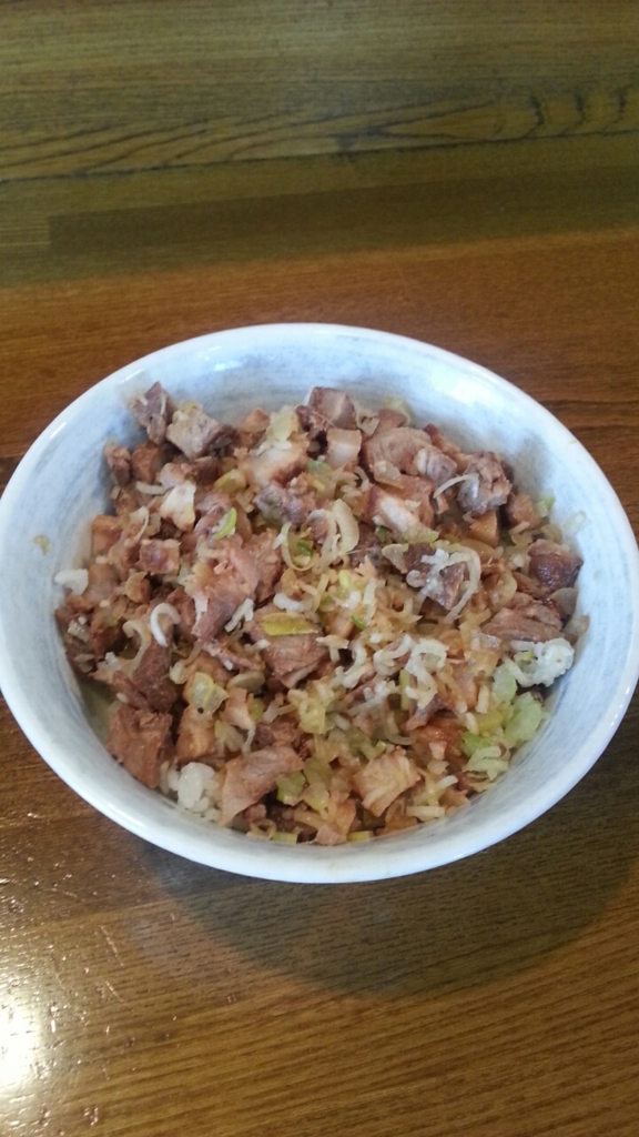 ラーメン八屋といったらチャーライ（チャーシューライス）だよね！