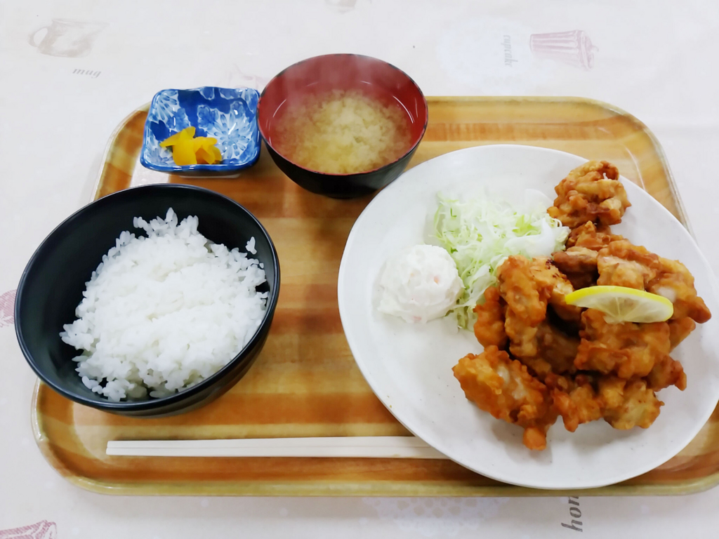 ドジャース食堂の唐揚げ定食大盛りを食べてきた！