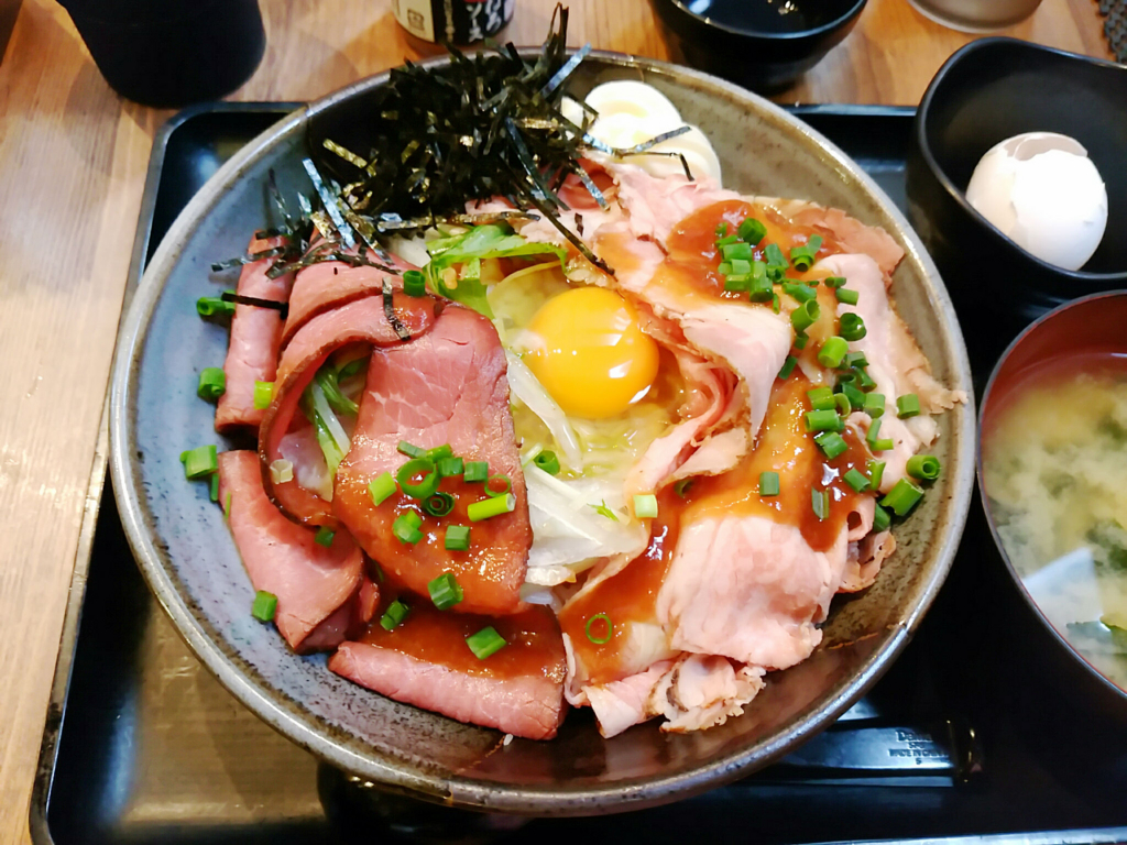 伝説のすた丼屋の過去メニュー「ローストビーフ丼」がまた食べたい！