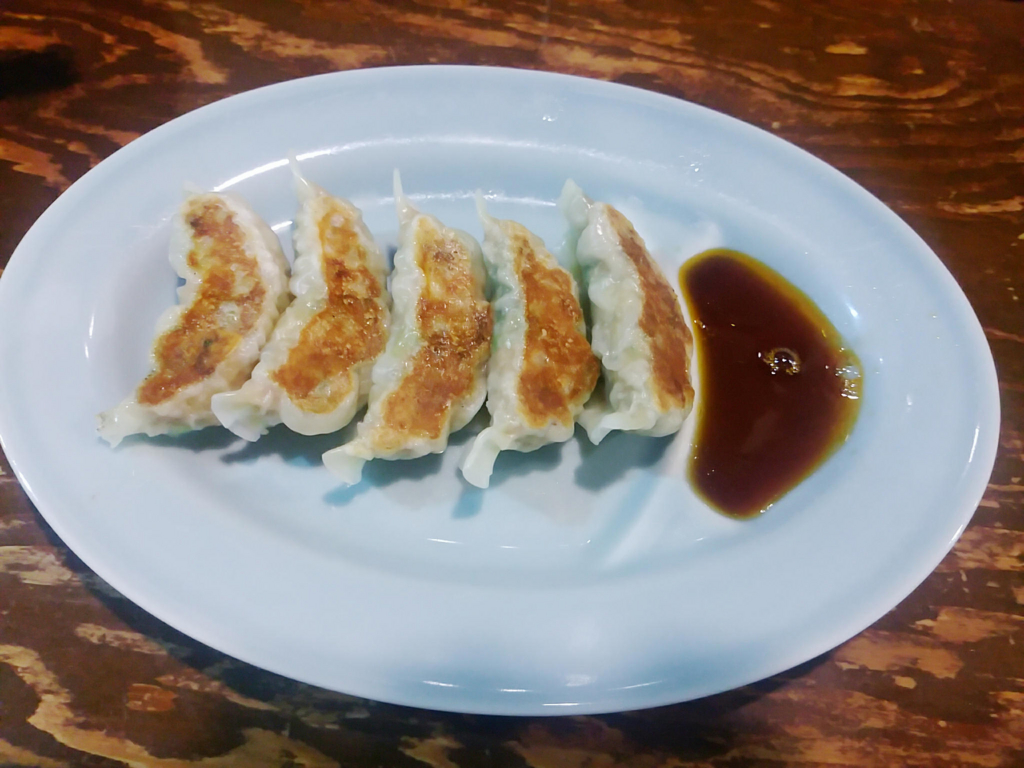 博多ラーメンぞんたく・・・餃子も超美味しくてオススメ！