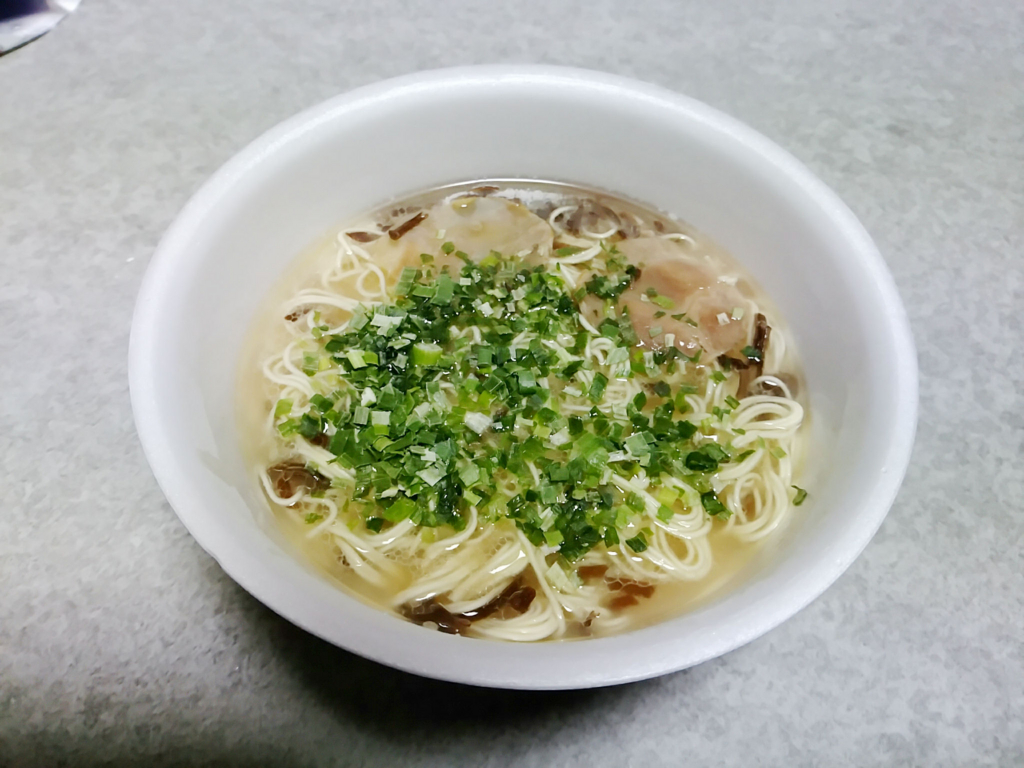 ３００円くらいのカップ麺の美味しさは異常