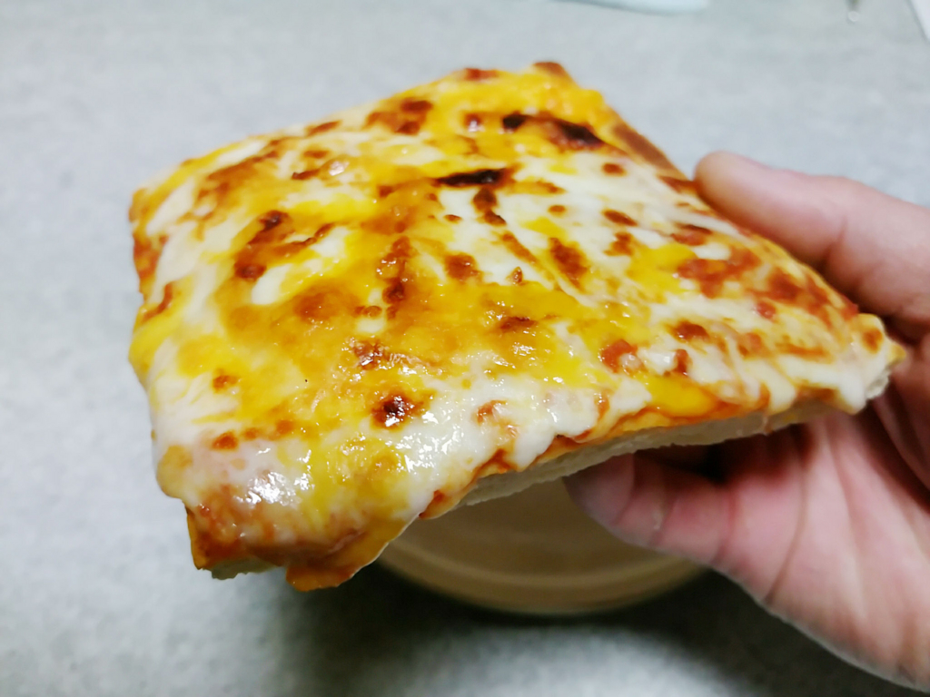 コストコ惣菜、5色のチーズピザのレビュー!