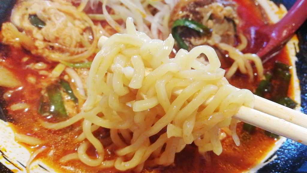 焼肉大同門&南大門のカルビラーメン麺リフト