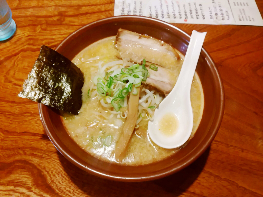 秋田市「ラーメン仕事人」の味噌とんこつラーメン。コッテリ美味しい！