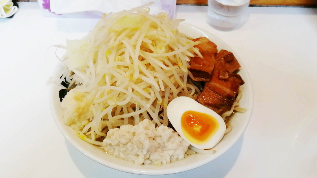 麺屋 にぼすけ 二郎系の にぼ二郎 油じろう をジロリアン目線でレビュー 全マシニキは今日も全マシ