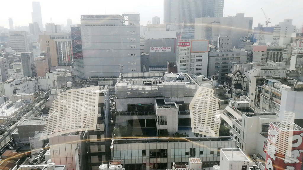 大阪道頓堀ドン・キホーテの観覧車。高所恐怖症には結構コワいですｗ