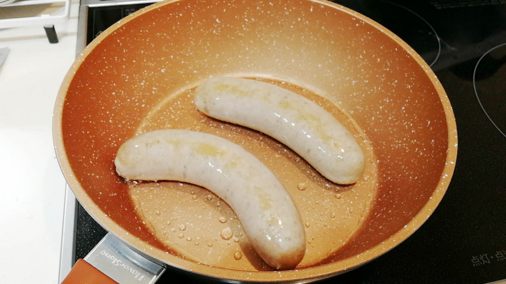コストコ精肉コーナーのフレッシュソーセージ。調理の際の注意点！